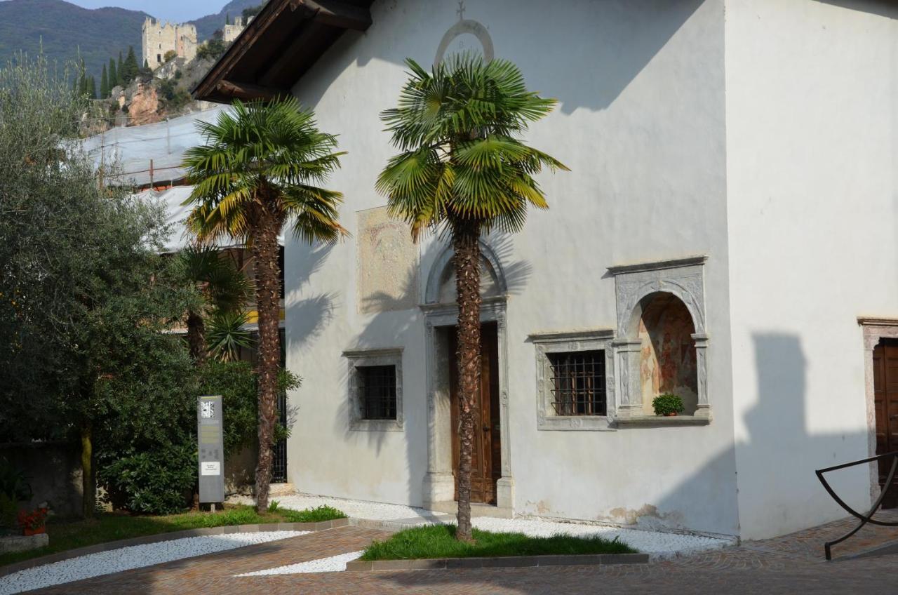 Palazzo Oltre Arco Exterior foto